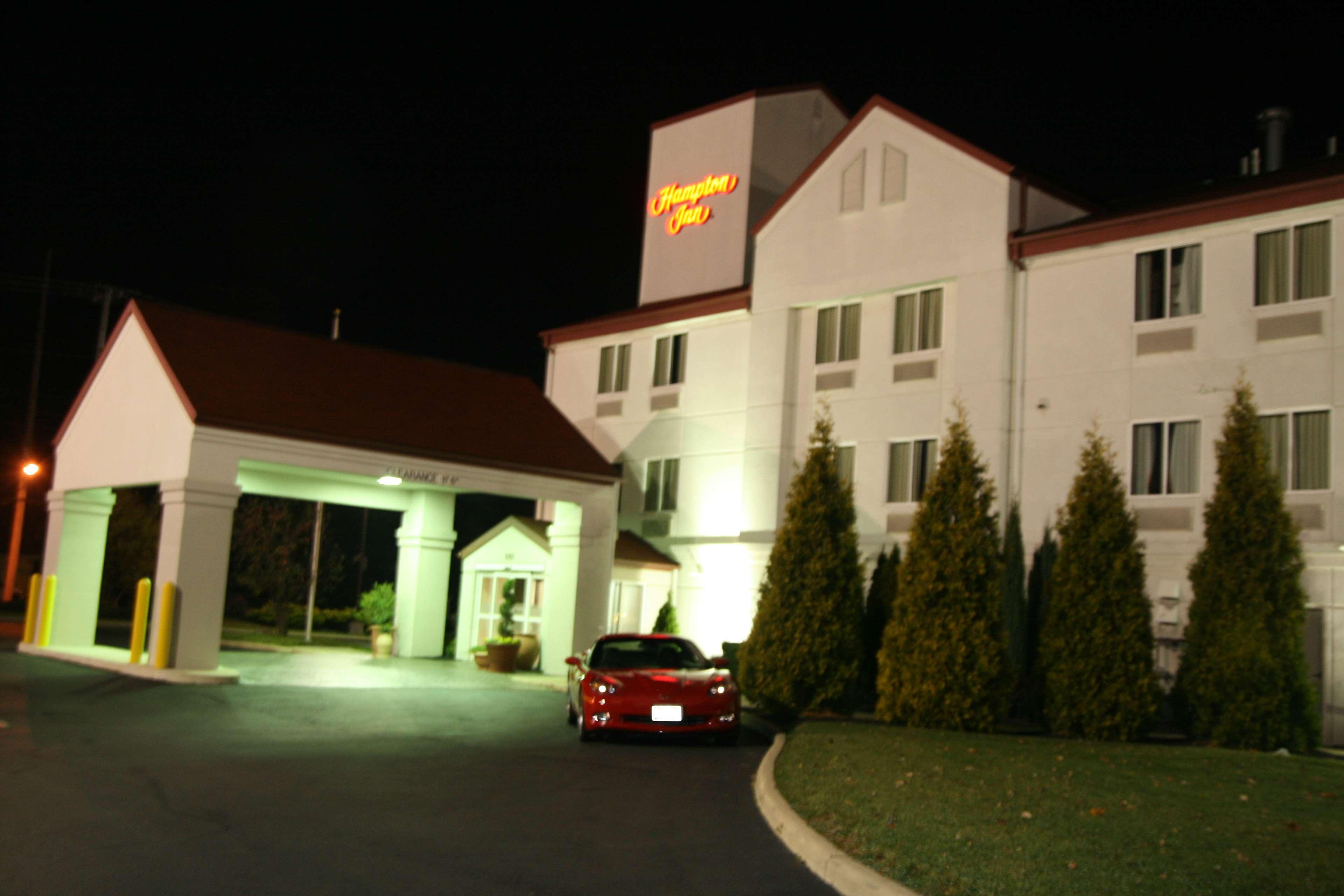 Hampton Inn Sandusky-Central Exterior photo